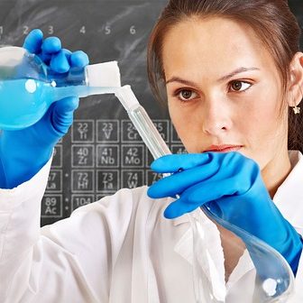 cropped-chemist-3014142_640-1.jpg